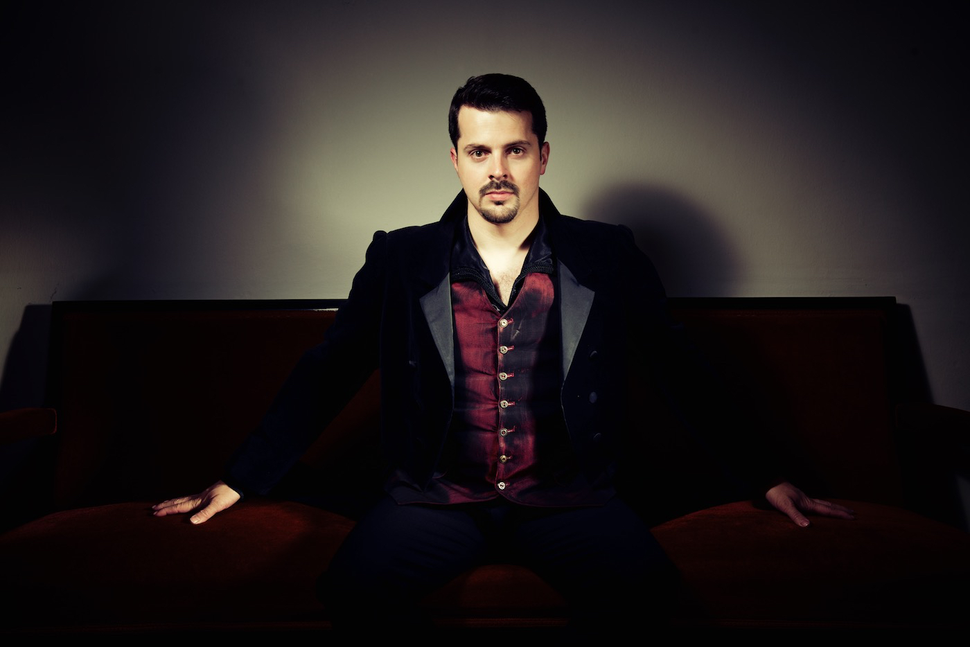 Jiř&iacute; Br&uuml;ckler, opern&iacute; pěvec